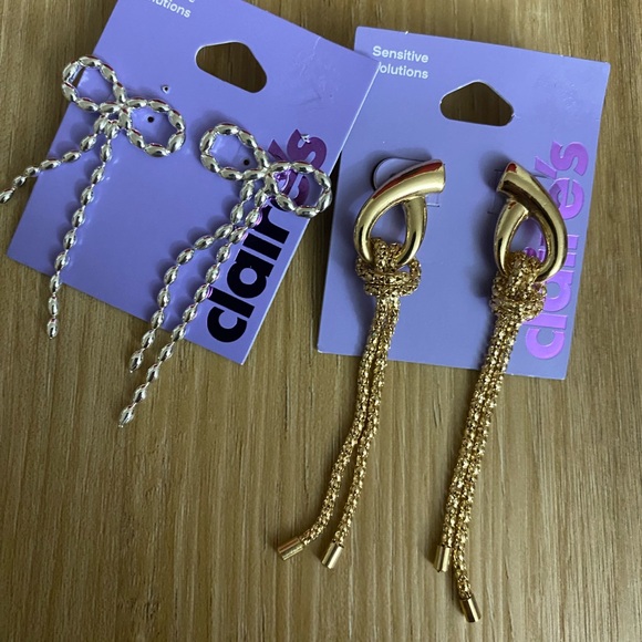 🤩🤩2 sets Claire’s Sensitive Drop Gold & Silver Earings - Picture 2 of 4